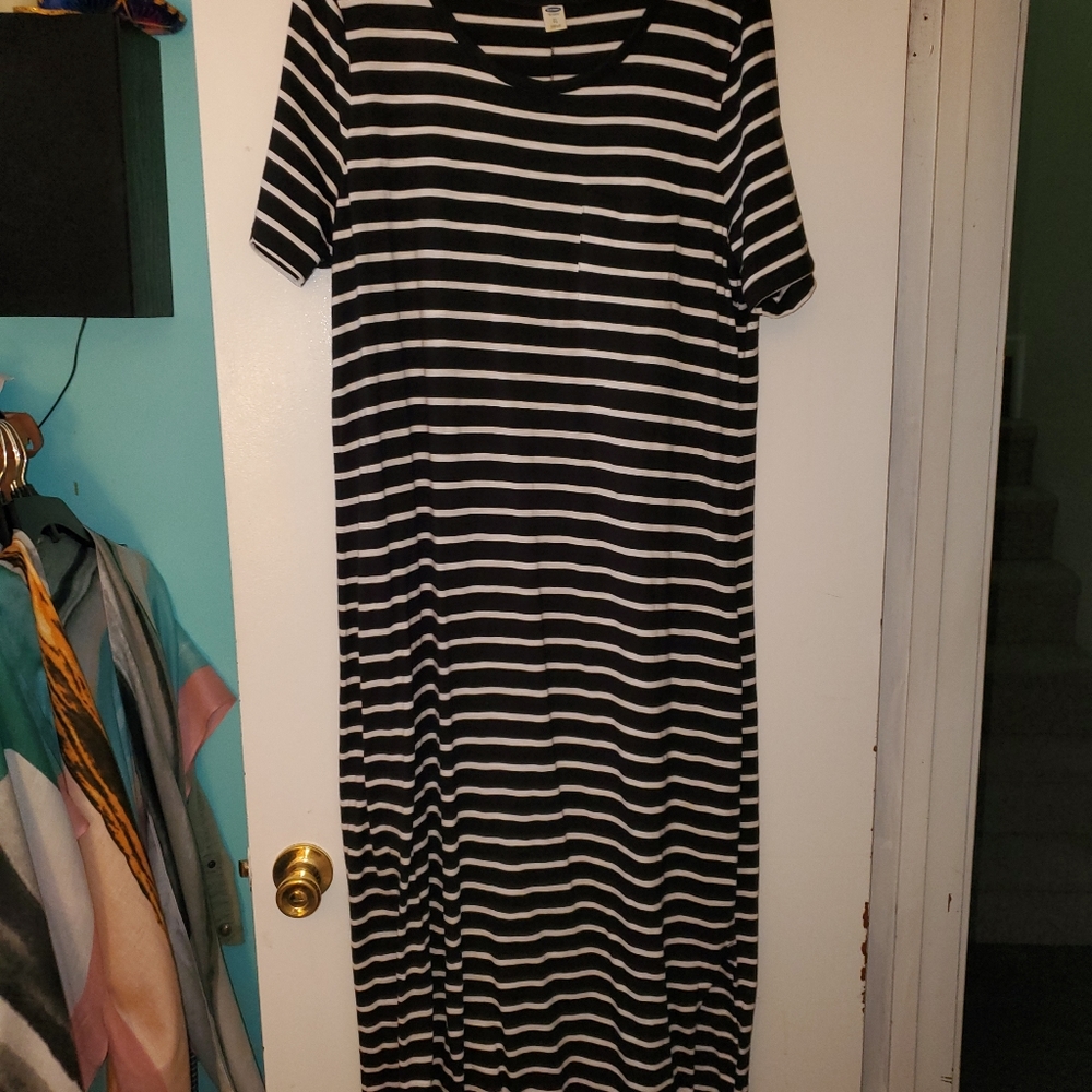 Old Navy Black and White Striped Maxi Dress